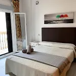 Enissa - Con Piscina Y 3 Mins De La Playa Andando شقة