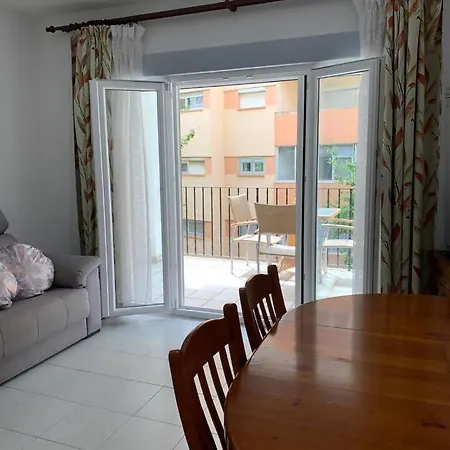 Enissa - Con Piscina Y 3 Mins De La Playa Andando