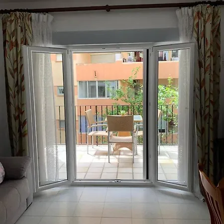 Enissa - Con Piscina Y 3 Mins De La Playa Andando