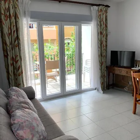 Enissa - Con Piscina Y 3 Mins De La Playa Andando Apartamento