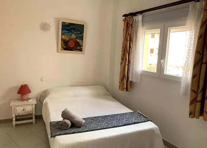 Apartment Enissa - Con Piscina Y 3 Mins De La Playa Andando