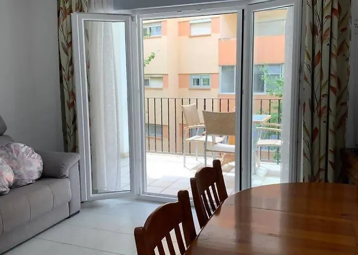 Enissa - Con Piscina Y 3 Mins De La Playa Andando