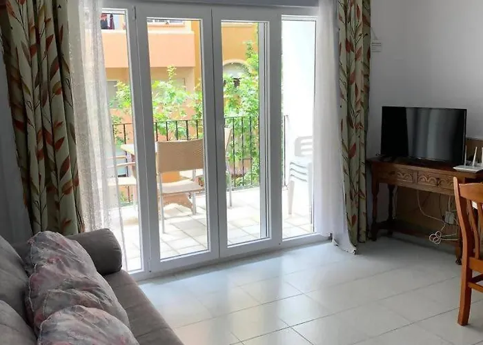 Enissa - Con Piscina Y 3 Mins De La Playa Andando Apartment